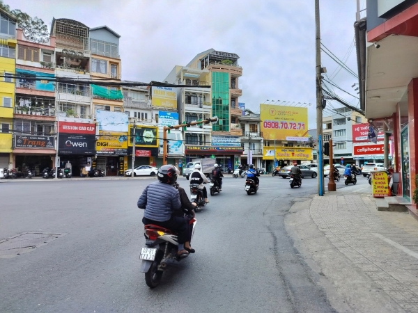 Ngã 4 Ba Tháng Hai - Nguyễn Văn Cừ,  Phường 1, Thành phố Đà Lạt, Lâm Đồng